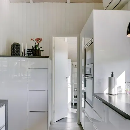 Ognen - 300m From The Sea By Interhome 別荘 Sarup