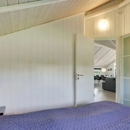 Ognen - 300m From The Sea By Interhome *